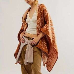 FREE PEOPLE Hudson Valley Kimono Cape Hoodie